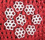 Floricele din macrame